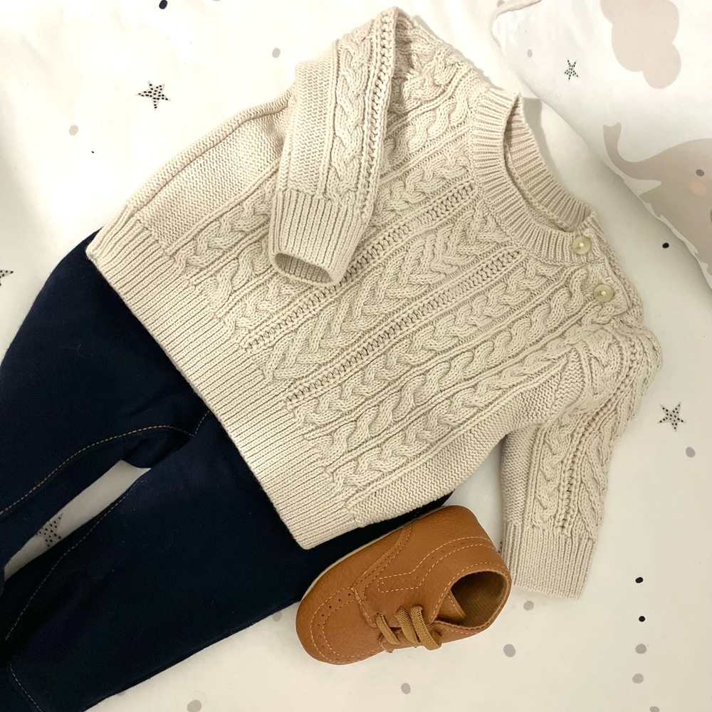 Baby Gap Knit Sweater. 3-6 months